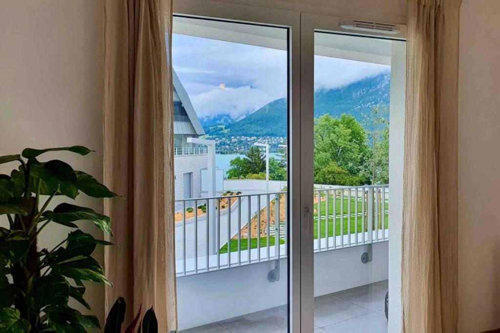 Le Boheme Beau T2 Vue Lac & Montagnes + Garage Annecy Bagian luar foto